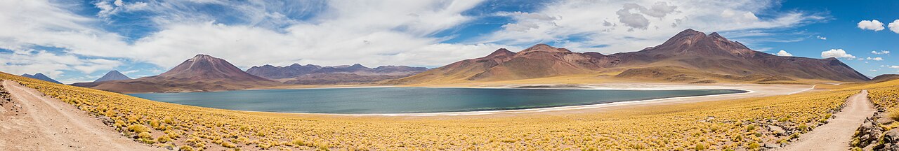 Photo of Lagunas Miscanti y Miñiques (4)