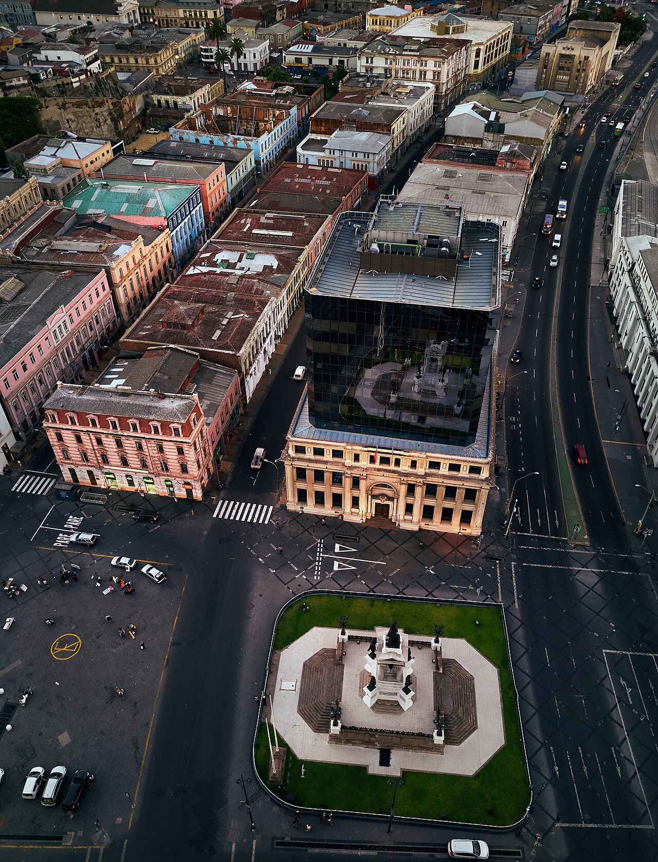 Foto de Plaza Sotomayor (3)