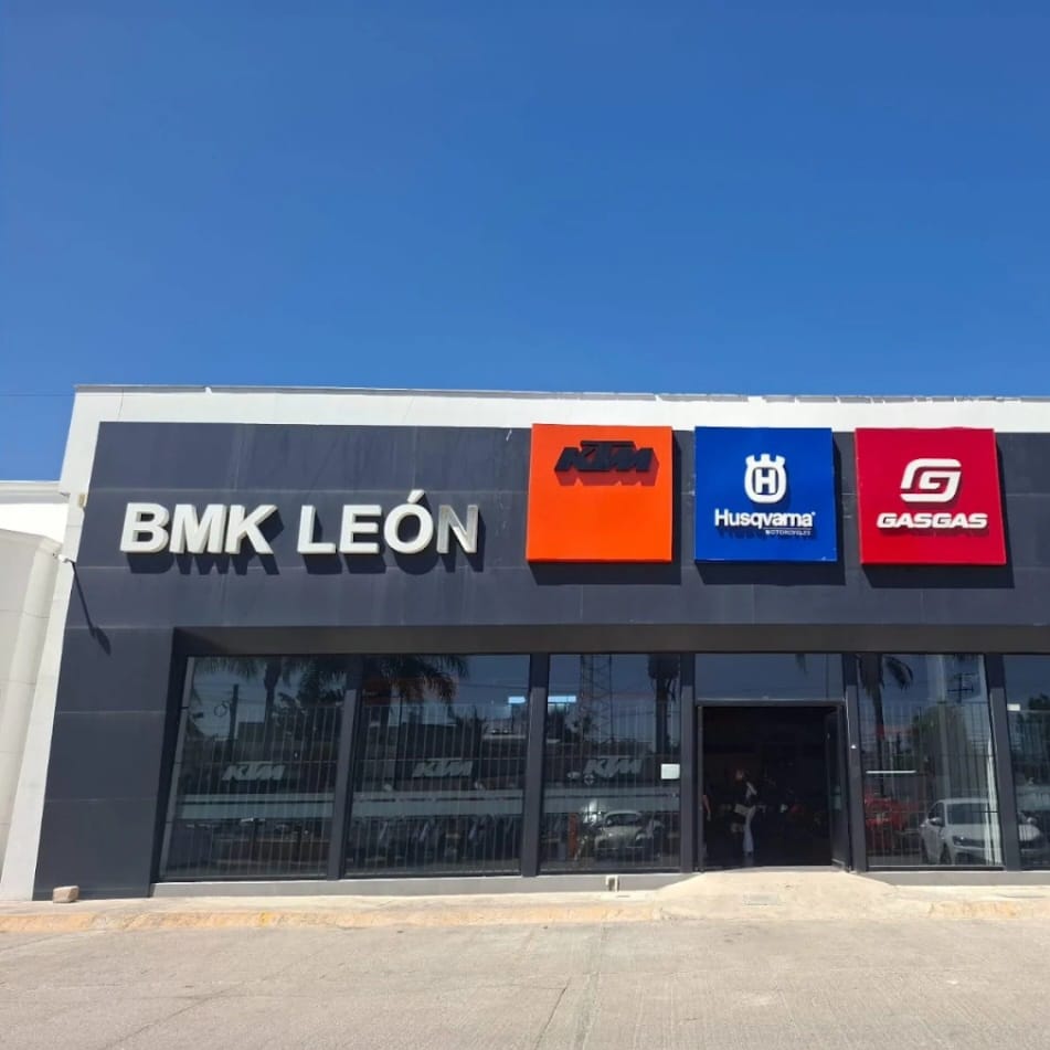 KTM LEÓN