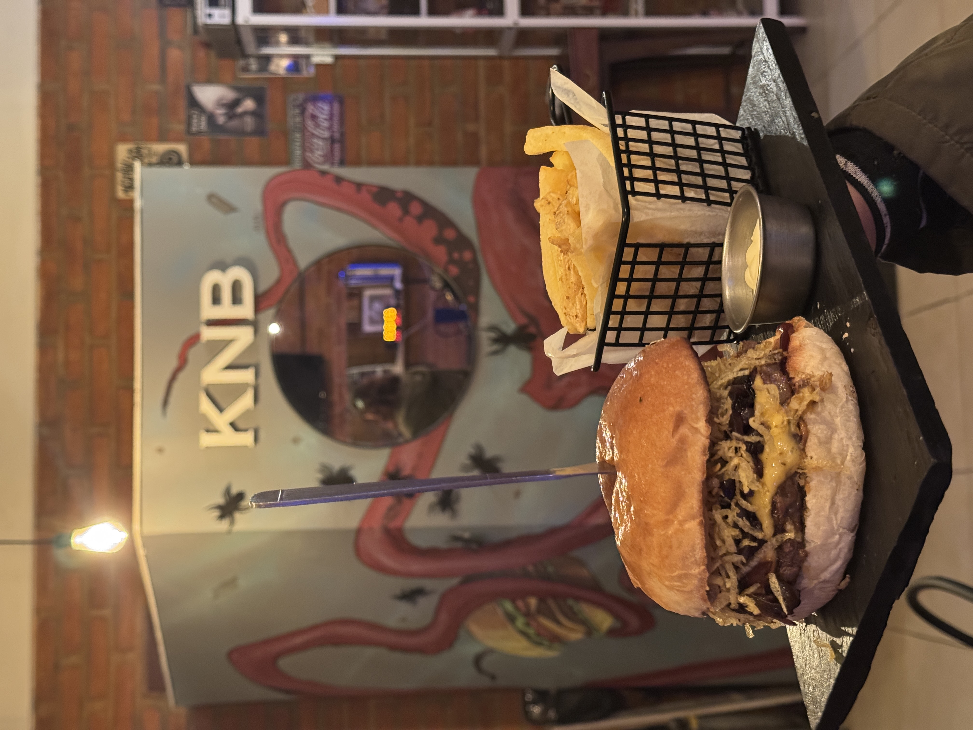 Foto de Kraken bar (Nuestro orgullos, Nuestras hamburguesas) (6)