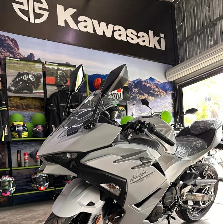 Foto de KAWASAKI CANCUN KR MOTOS